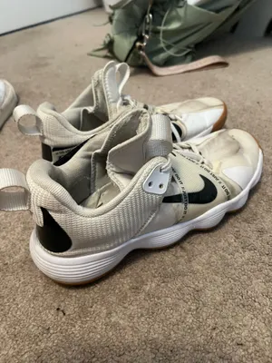 Nike Volleyball Shoes Women’s thumbnail 3