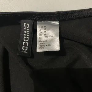 Divided H&M Black Ruched Crop Tank Top‎ Soft Stretchy Y2K Style M thumbnail 4