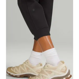 Lululemon Scuba High Rise Cropped Jogger Cotton Terry Drawcord Black Size 8 thumbnail 15