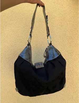 Y2K Guess Black Shoulder Bag Vintage thumbnail 3