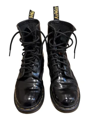 Dr. Marten’s Air Walk 1460 Eye Boot US Men's 7/ US Women's 8 (UK 6 / EU 39) thumbnail 1