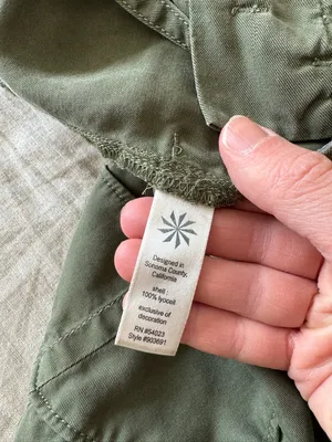 Athleta Low-Waisted Green Adjustable Lightweight Pants thumbnail 8