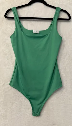 Live in the Moment Green Square Neck Tank Bodysuit Snap Closure‎ Medium thumbnail 1