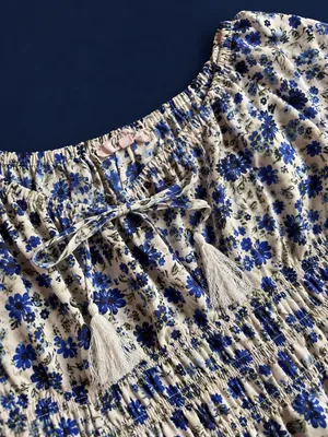 Blue Floral smocked mini dress - size large thumbnail 3