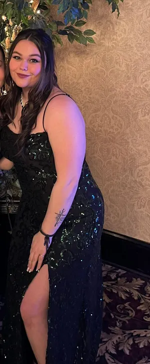 Windsor Prom Dress thumbnail 5
