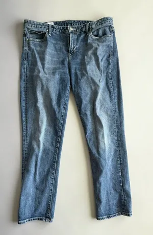 GAP Women’s the Real Straight Jeans Size 32 thumbnail 1