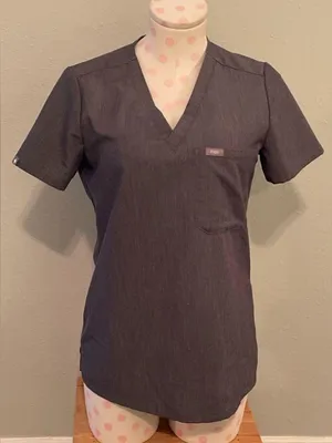 FIGs Charcoal Limited Edition One Pocket Scrub Top Sz XS thumbnail 2