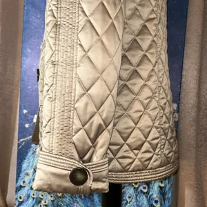 Size S Gold Quilted Jacket thumbnail 8