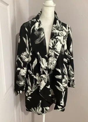 Carolina Belle Montreal Floral Open Front Blazer Jacket Black White S thumbnail 1