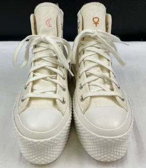 Converse Cuck Taylor Women's White Shoes/Sneakers Sz 5 SKU 4255 thumbnail 1
