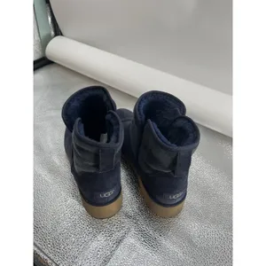 UGG‎ Kristin Ankle Boots Dark Blue Women's Size 9.5 thumbnail 3