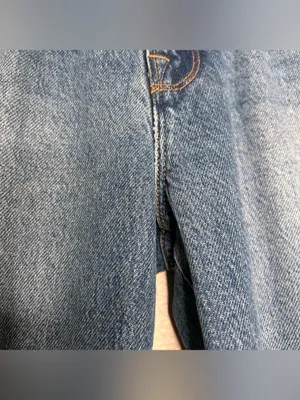 Good American Good Vintage Jagged Hem jeans 8/29 thumbnail 5