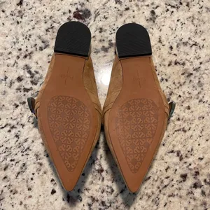 Linea Paolo Suede Mules Womens 6M Tan Pointed Toe Buckle Loafer‎ Slides Chic thumbnail 6