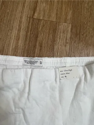 Abercrombie & Fitch White Mini Skirt high Waist thumbnail 2