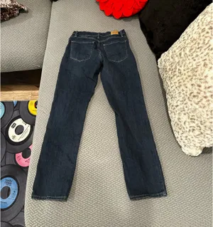 Levi’s mid rise slim jeans thumbnail 2