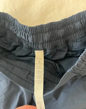 Lululemon Shorts thumbnail 5