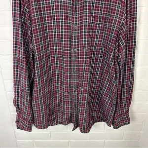 St. John’s Bay Red Plaid Classic Fit Flannel Shirt Size M Unisex thumbnail 7