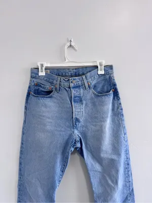 Levi's Light Blue Women's Straight Leg Jeans 501 28 thumbnail 2