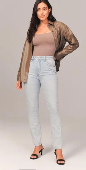 Abercrombie And Fitch Curve Love Jeans thumbnail 1