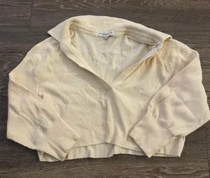 Revolve NWOT weekend stories andrea crop top in beige. Size Small thumbnail 2