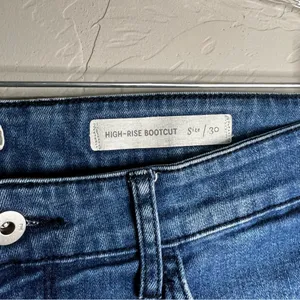 Pilcro for Anthropologie High Rise Bootcut Released Hem Crop Denim‎ Jeans thumbnail 5
