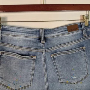 Judy Blue - Paint Spatter Distressed Jean Shorts - Light Blue thumbnail 13