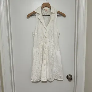 Black Poppy | White Eyelet Lace Sleeveless‎ Button Front Mini Dress, Size M thumbnail 2