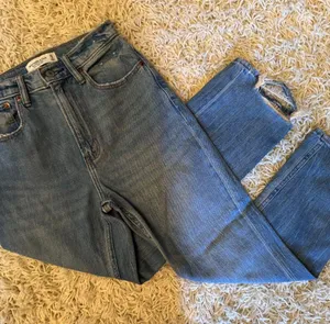 Abercrombie & Fitch Ankle Straight High Rise Women Jeans Petite thumbnail 1