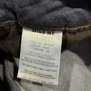 Miss Me Women’s Mid Rise Skinny Jeans Size 26 thumbnail 7