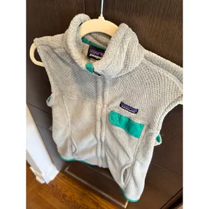Patagonia Re-Tool Fleece Vest‎ Women's Size Small Sleeveless Full Zip Gray small thumbnail 2
