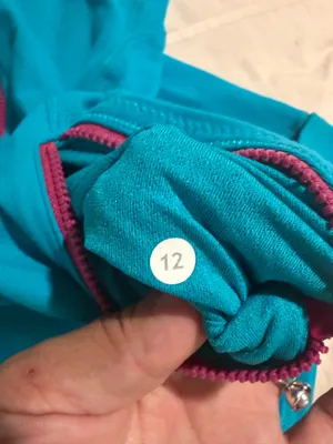Lululemon jacket  thumbnail 8