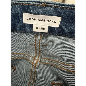 Good American Women’s 6/28 Good Classic Denim Raw Hem Jeans thumbnail 4