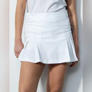 Daily Sports Pescara Side Zip Golf Skort Women’s Size 12 White thumbnail 6
