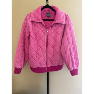Wild Fable Women's Oversized Woven Quilted Bomber Jacket Size Small thumbnail 3