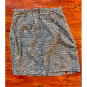 John Galt Brandy Melville Plaid Mini Skirt BlackWhite Glen Check Side Slit Small thumbnail 4