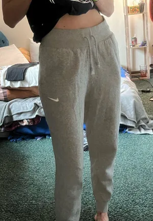 Nike Sweatpants thumbnail 3