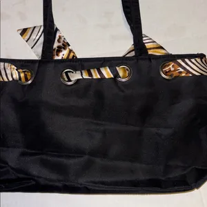 Black Nylon Tote/Shoulder Bag Tie Interwoven Thru Bag 3 Compartments One Zipper thumbnail 4