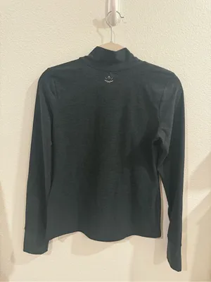 Beyond Yoga Spacedye Captivating Mock-Neck Pullover Dark Green Size Medium thumbnail 4