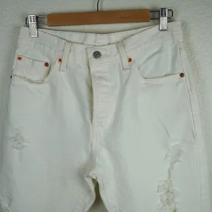 Levis 501 Distressed White High-Rise Jeans Size‎ W28 L30 Vintage Inspired thumbnail 2