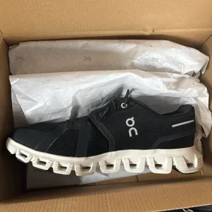 On Cloud Shoes thumbnail 2