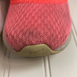 Nike React legend running shoes in pink and gray size nine thumbnail 4