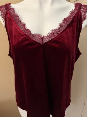 Skies Are Blue Burgundy Lace-Trim Satin V-Neck Bandeau Cami thumbnail 4