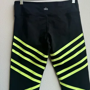 ALO Yoga Airbrush Glow In the Dark Stripe Bandage Legging Black Size Medium thumbnail 7