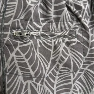 Lululemon Pretty Palm Size 6 Hotty Hot Shorts thumbnail 8