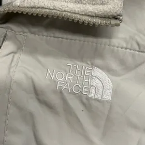 The North Face Denali Full Zip Polartec Fleece Jacket Light Grey S thumbnail 4