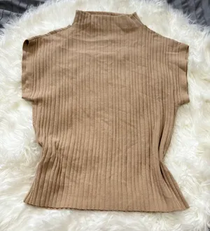 Tan Mock Neck Shirt Size L thumbnail 2