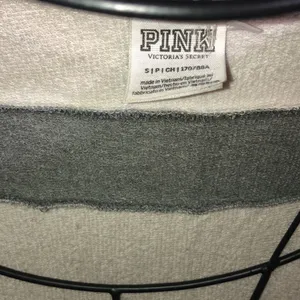 Victoria’s Secret pink off white Jersey style sweatshirt oversized size small​​​ thumbnail 4