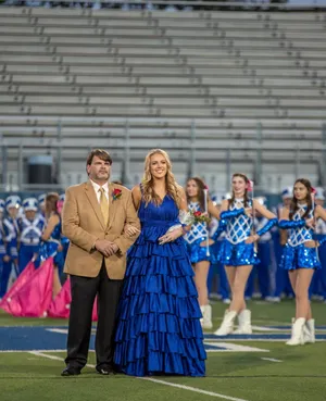 Mac Duggal Gown / Dress thumbnail 4