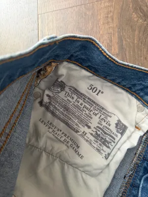 Levi’s 501 Jean Shorts thumbnail 6