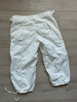 Hollister capri pants  thumbnail 2